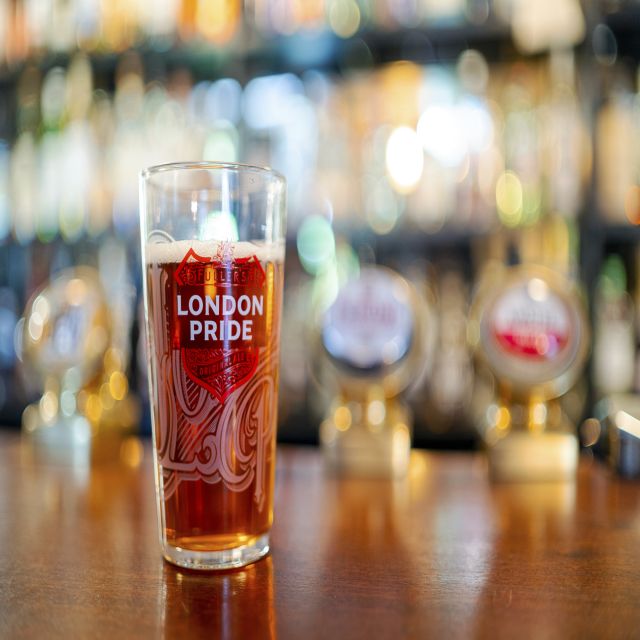 London: Private Beer and Food Tasting Tour in City Center - Experience Highlights and Itinerary