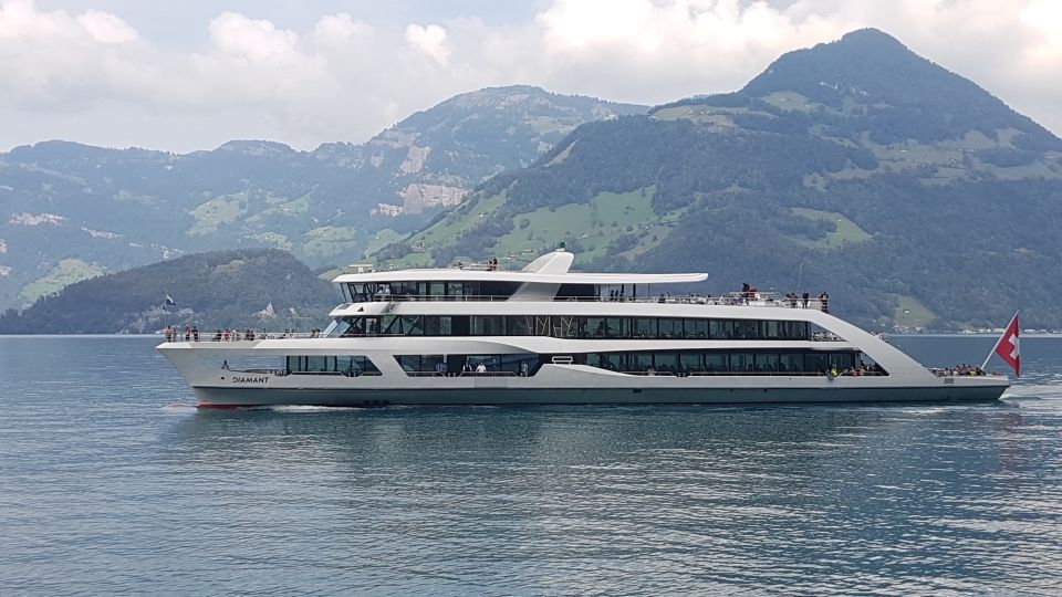 Luzern City Small-Group Tour Incl. Lake Cruise - Lucerne Old Town Exploration