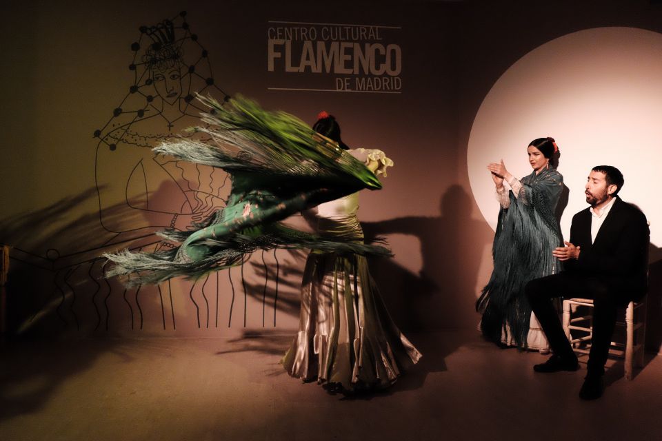 Madrid: 1-Hour Traditional Flamenco Show at Centro Cultural - Show Highlights