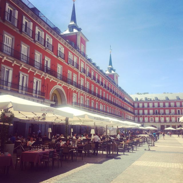 Madrid: Capture the Most Photogenic Spots With a Local - Common questions