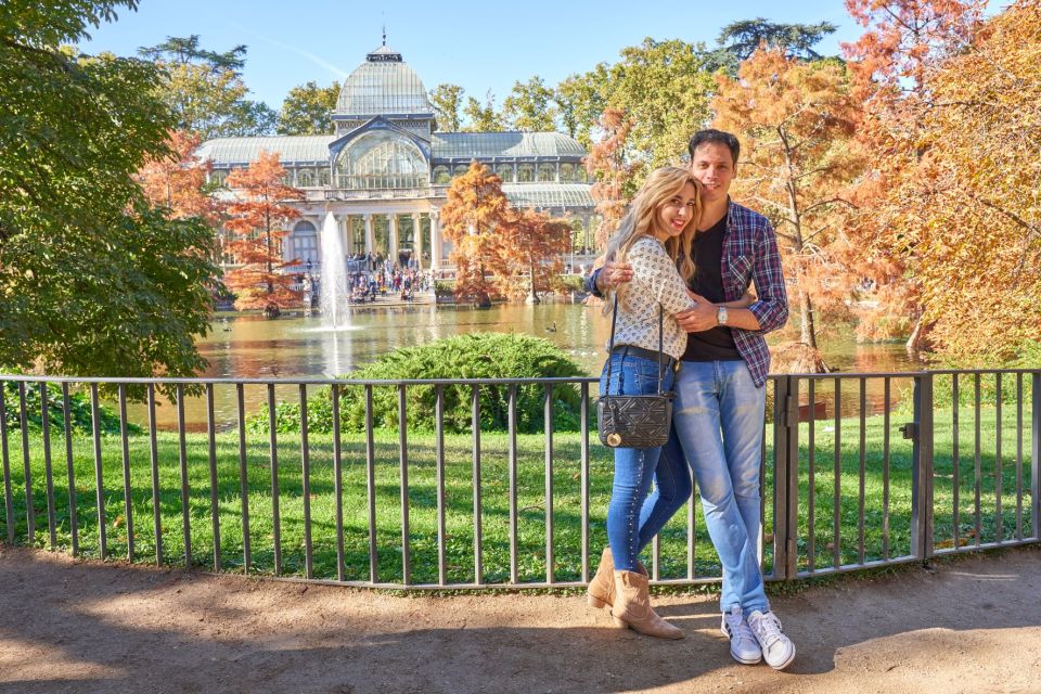 Madrid: Private Photoshoot at the Retiro Park - Review Summary