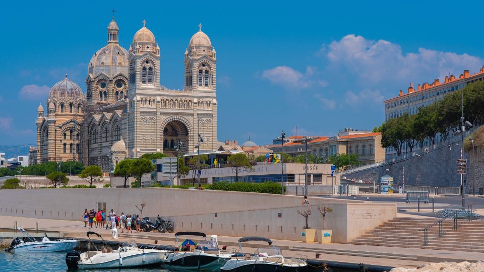 Marseille : Birthday Mission Outdoor City Game - Last Words