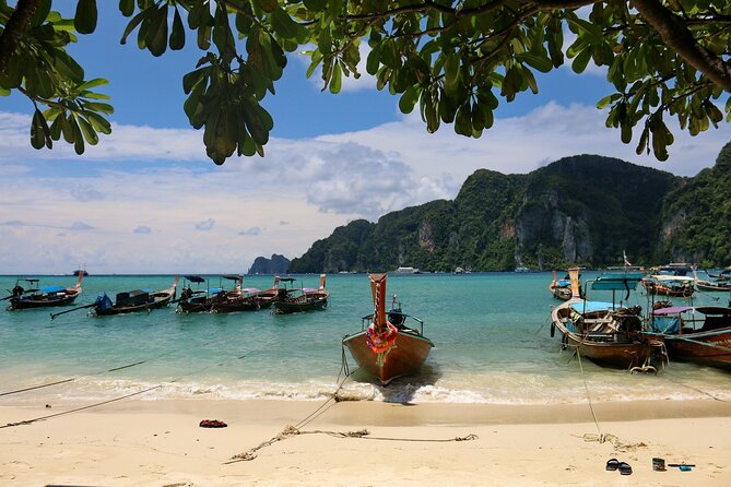 Maya Bay Phi Phi Island Snorkeling Day Tour From Phuket - Lunch and Refreshments