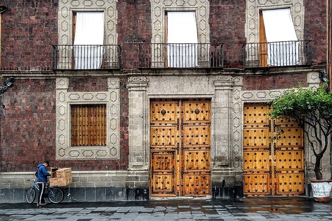 Mexico City Original Markets & Street Food Tour - Expertise of Tour Guides