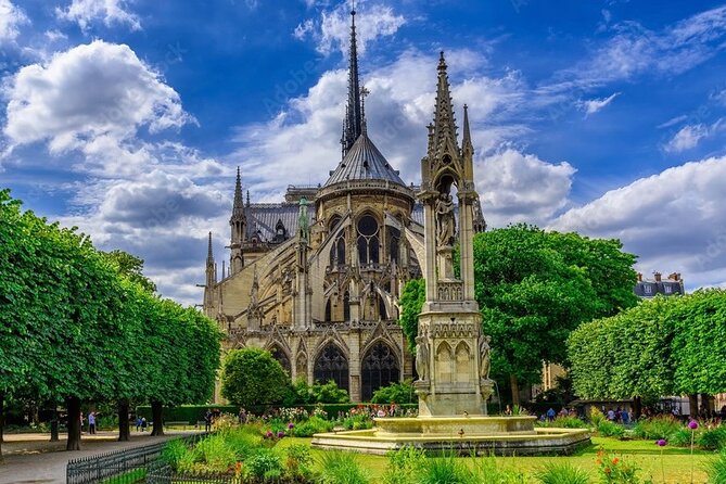 Midnight in Paris Tour on a Classic Citroën DS With Open-Roof - Viator Company Insights