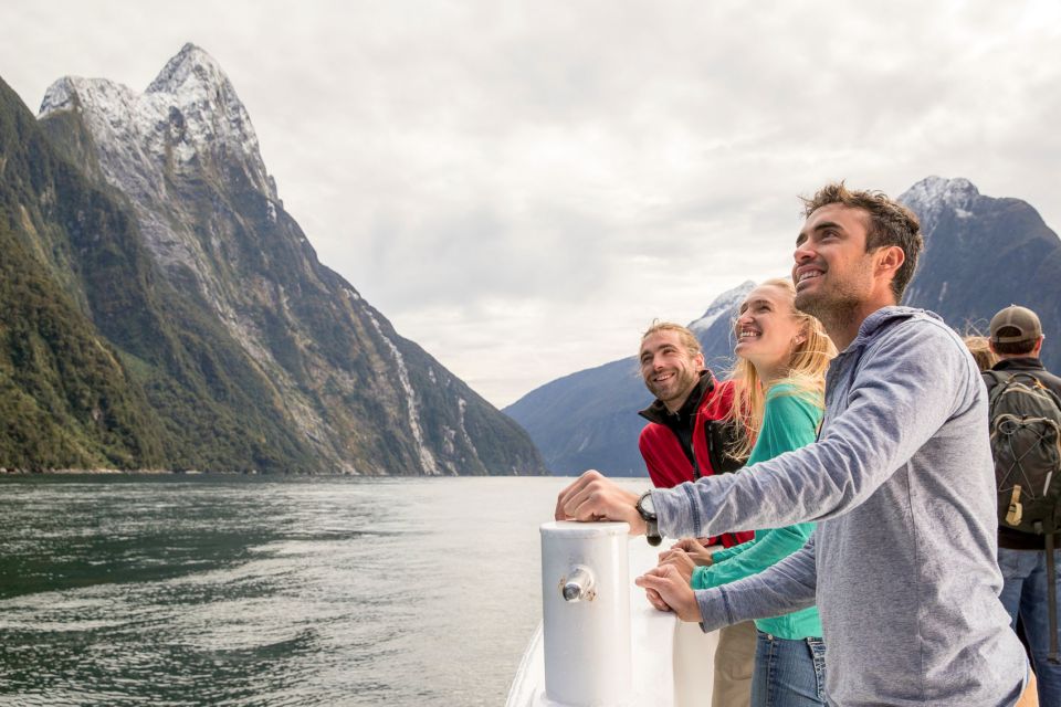 Milford Sound: Nature Cruise With Picnic Lunch - Review Summary