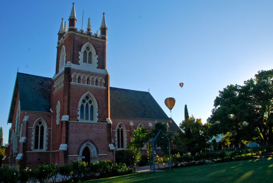 Mudgee: Sunrise Hot Air Balloon Flight With Breakfast - Common questions