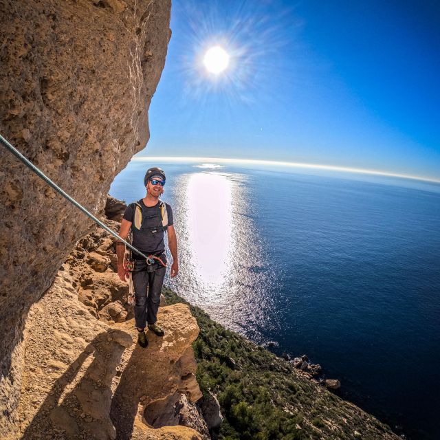 Multi Pitch Climb Session in the Calanques Near Marseille - Meeting Point and Transportation