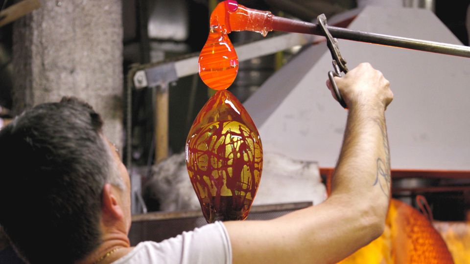 Murano: Make Your Item With a Glass Master and Take It Home - Meeting Point