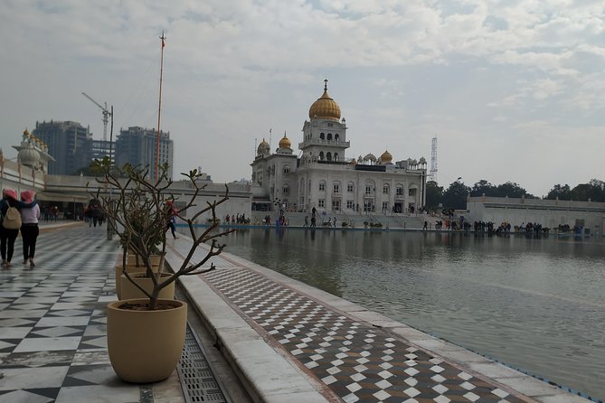 Old Delhi and Temples Tour With a Local - Cultural Experiences Offered