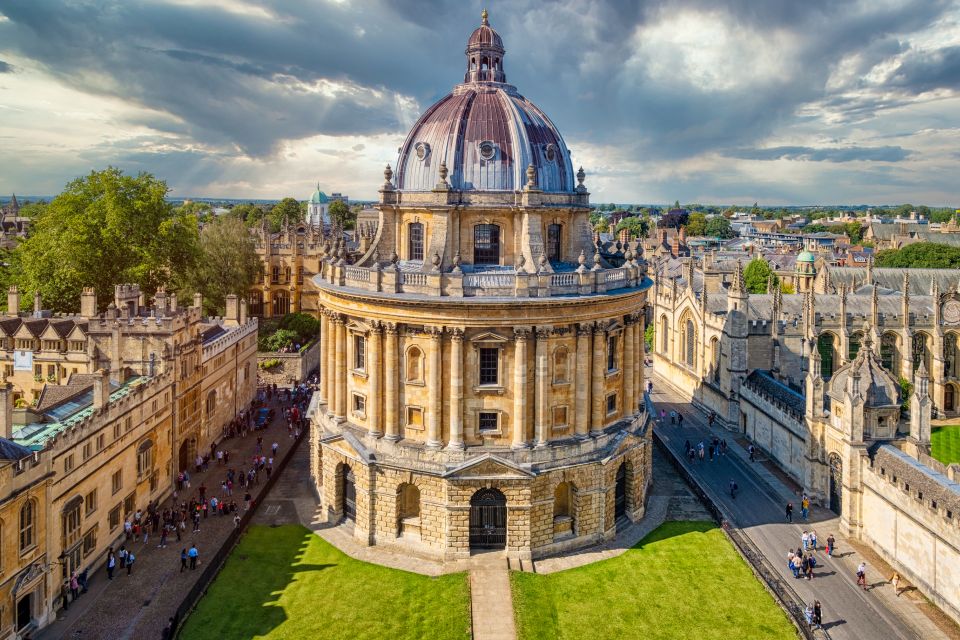 Oxford: Walking & Punting Tour W/Opt Christ Church Entry - Punting Excursion Details