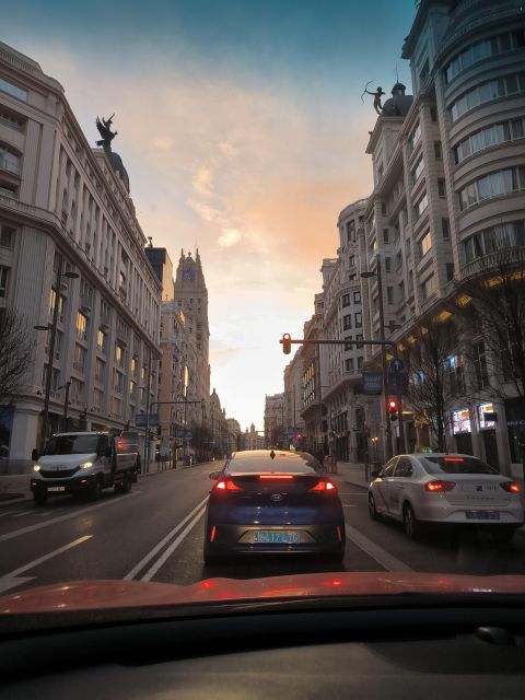 Panoramic Tour of Madrid With Private Guide and Private Car - Inclusions