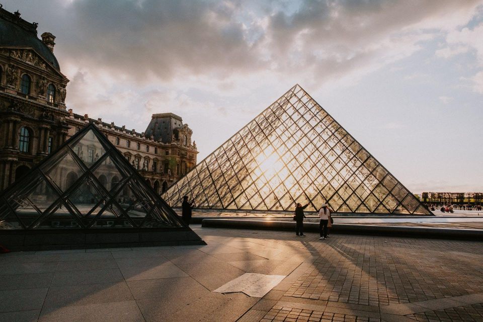 Paris: Arc De Triomphe + Louvre Pyramid Digital Audio Guides - Booking Information