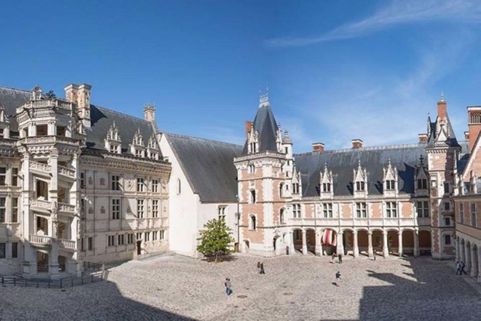 Paris: Loire Castles Excursion: Chambord and Blois - Safety and Booking Information