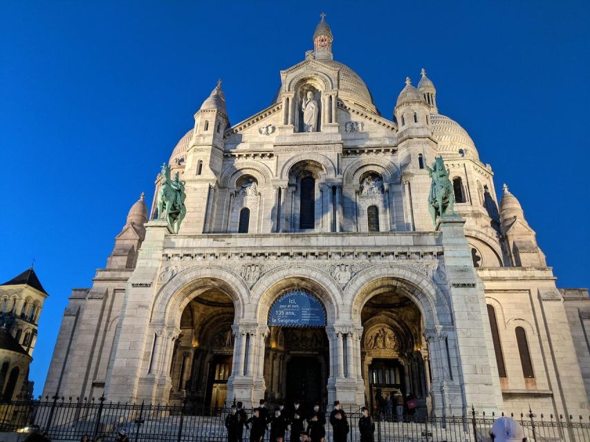 Paris: Montmartre & Sacré Coeur Tiny Group Tour - Booking Information