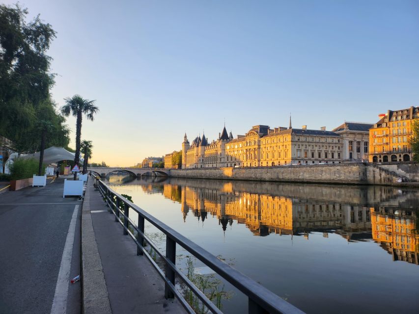 Paris: Paris Without People Guided Bike Tour at Sunrise - Booking Information