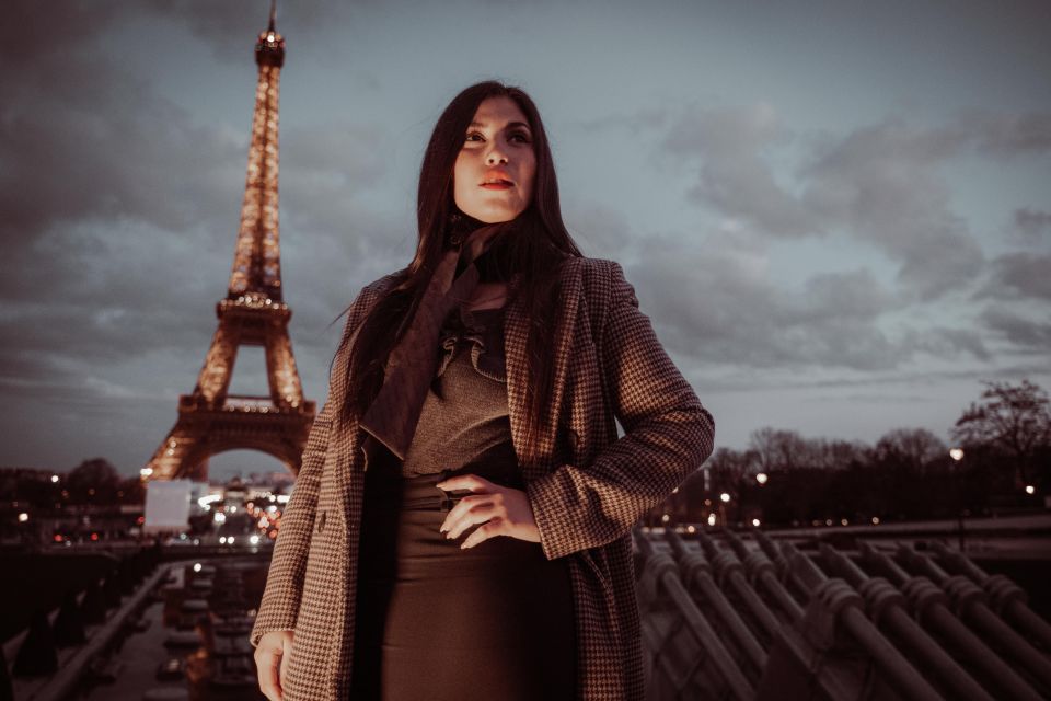 Paris: Private Photography Session at the Eiffel Tower - Experience Highlights