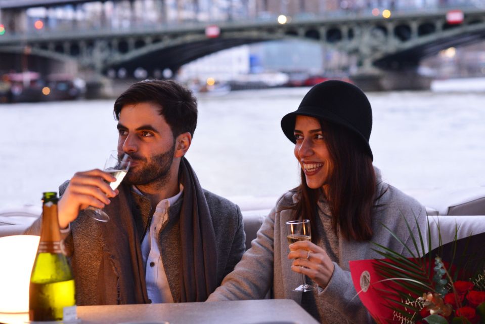 Paris: Private Pontoon Boat Seine River Cruise With Guide - Customer Reviews