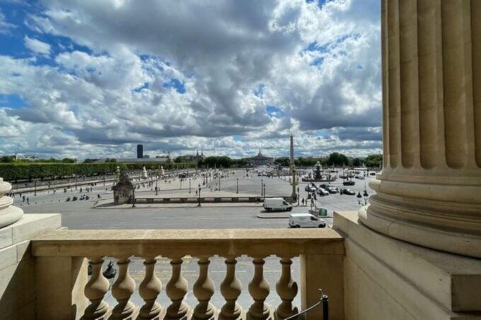 Paris: Private Tour of Main Monuments - Stops for Photos and Refreshments