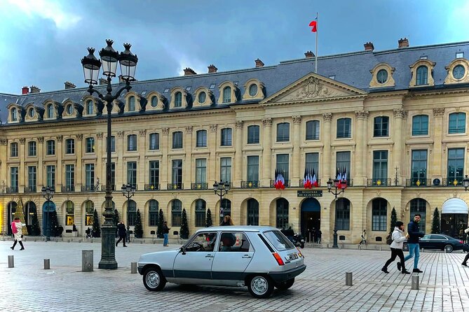 Paris Vintage Private Night Tour in a 1980 Renault 5 - Tour Experience and Itinerary Highlights