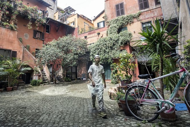 Photo Tour: Craft Shops and Hidden Corners Around Campo De Fiori - Last Words