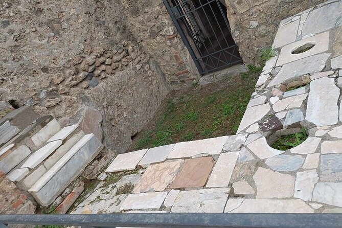 Pompeii and Herculaneum With Wine Tour - Transportation Details