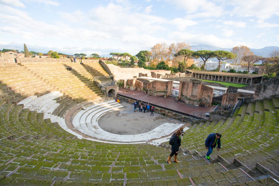 Pompeii, Capri and Sorrento 2-Day Tour - Day 1 Details