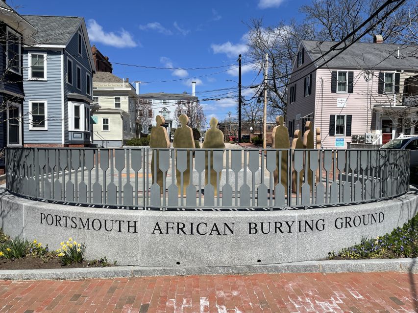 Portsmouth: Self-Guided Haunted Walking Audio Tour - Tour Experience and Audio Device