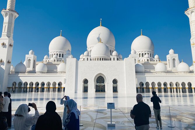 Private - Abu Dhabi Half Day City Tour - Tour Guide Experience