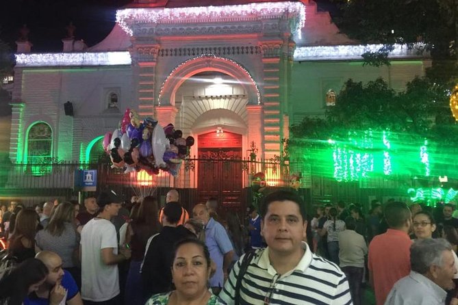 Private Christmas Lights Tour in Medellin - Ratings and Reviews Summary