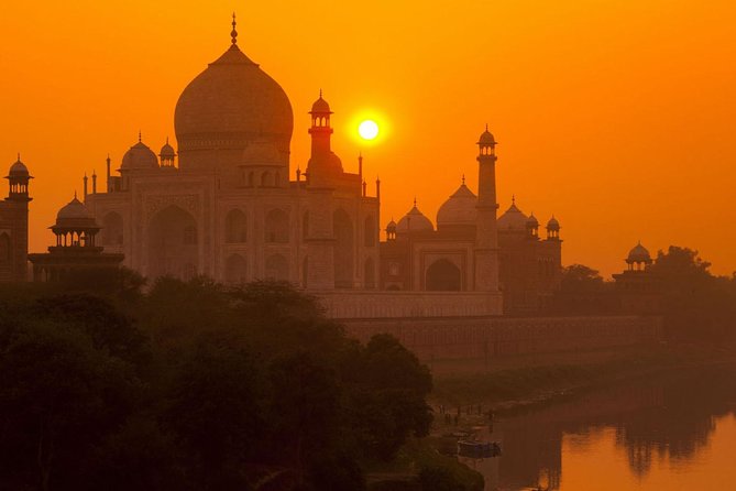 Private Day Tour: Taj Mahal, Agra Fort, and Wildlife SOS Agra  - New Delhi - Last Words