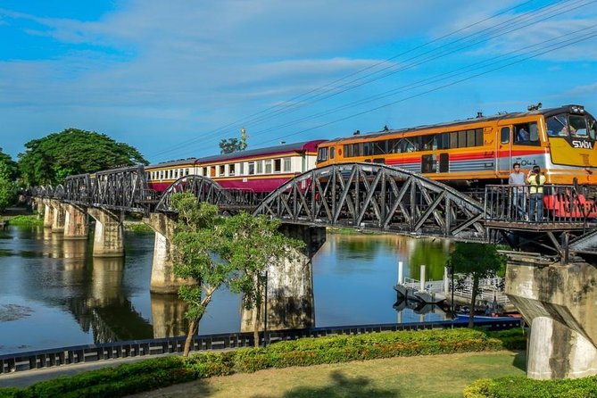 Private Full Day Floating Market and Bridge on the River Kwai Tour Bangkok - Reviews