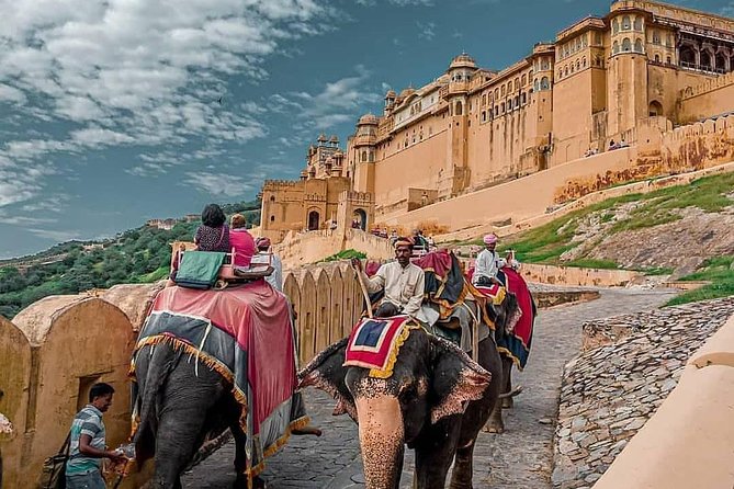 Private Full-Day Jaipur Sightseeing Tour by Car With Driver - Tour Duration and Pickup Options