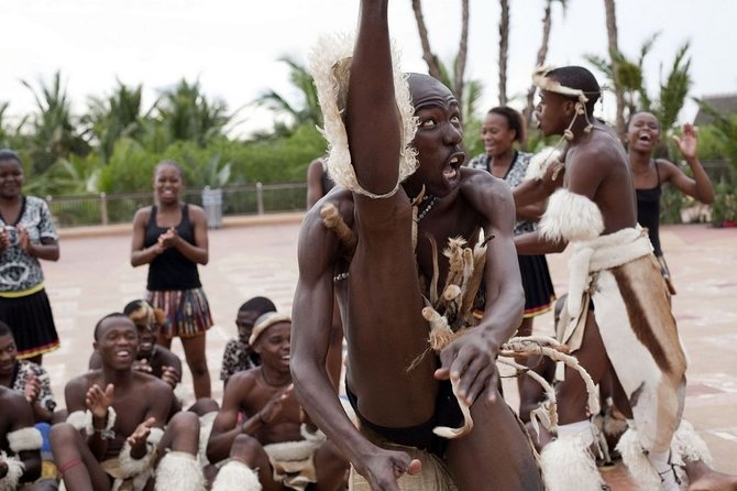 Private Guided Cultural Day Tour of Zulu Village & PheZulu Safari Park - Wildlife Encounter