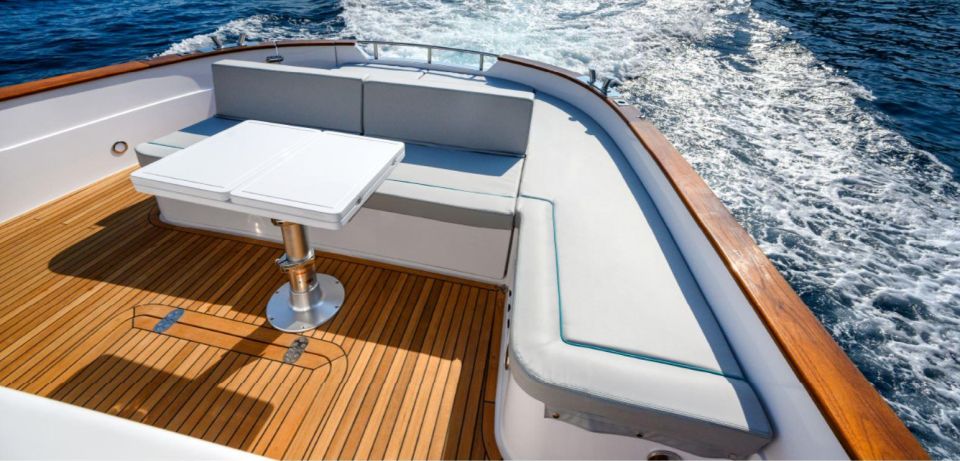 Private Luxury Boat Excursion - Inclusions