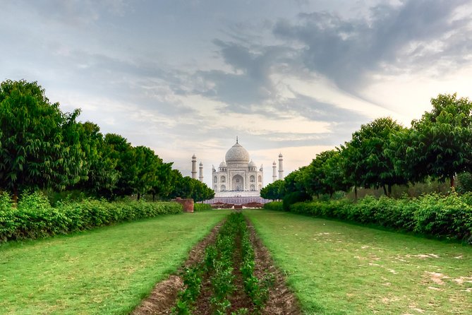 Private One Day Trip to Agra From Delhi by Superfast Train - Directions and Itinerary