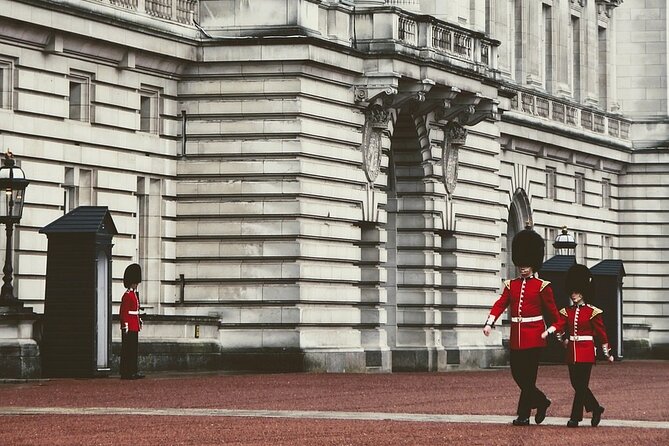 Private Tour in Buckingham Palace Guards - Booking Details and Pricing Information