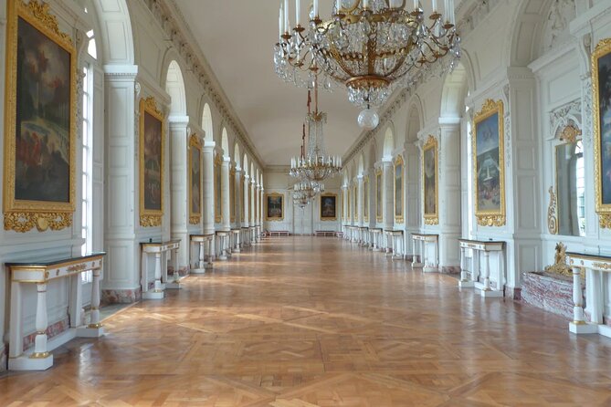 Private Tour in Versailles With Wine Tasting - Product Code