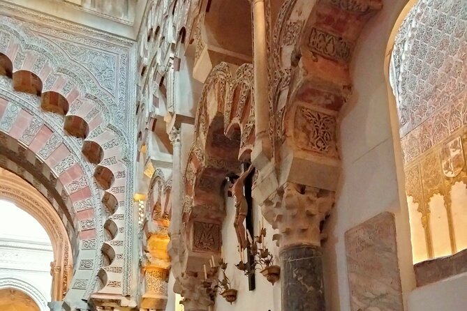 Private Tour Mosque-Cathedral With an Expert Guide in Al-Andalus - Group Size and Personalization