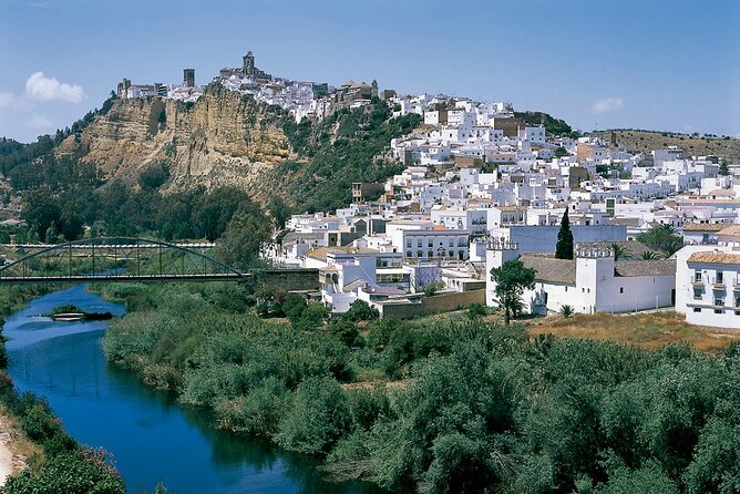 Private Tour to Arcos De La Frontera, El Bosque and Ubrique From Cadiz - Experience Ubrique