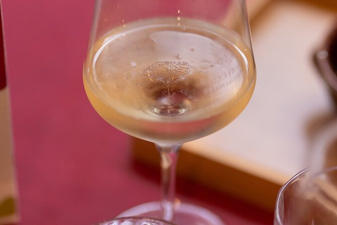 Private Wine Tasting (Local) With Artichoke in Rome - Venue and Atmosphere Description