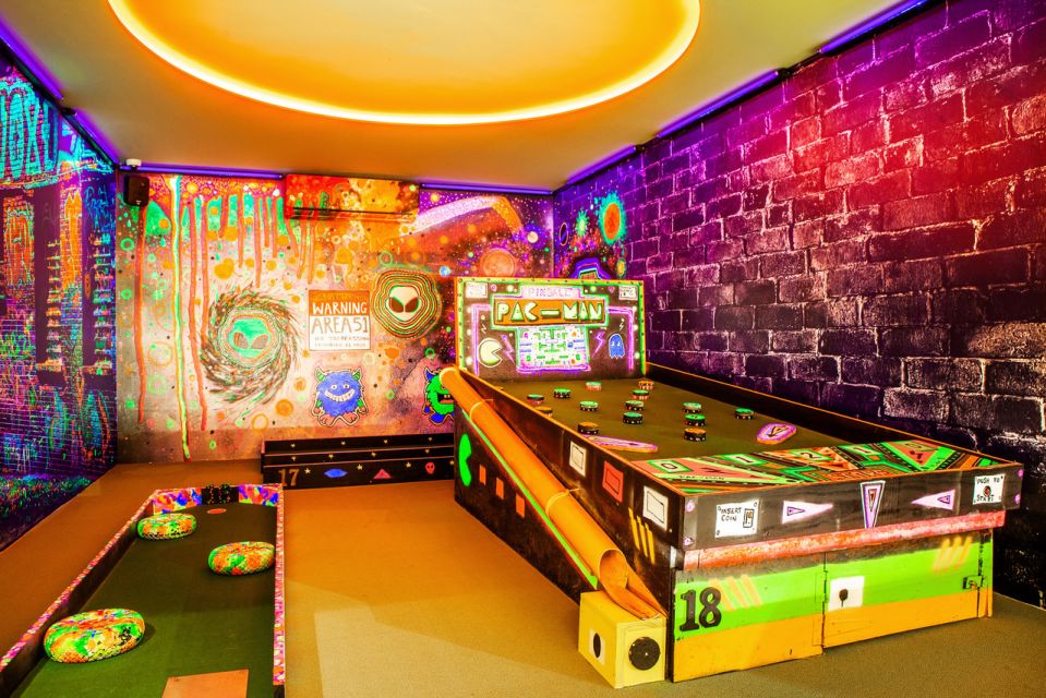 Puerto Del Carmen: Indoor 18 Hole Crazy Mini Golf Experience - Customer Reviews and Ratings