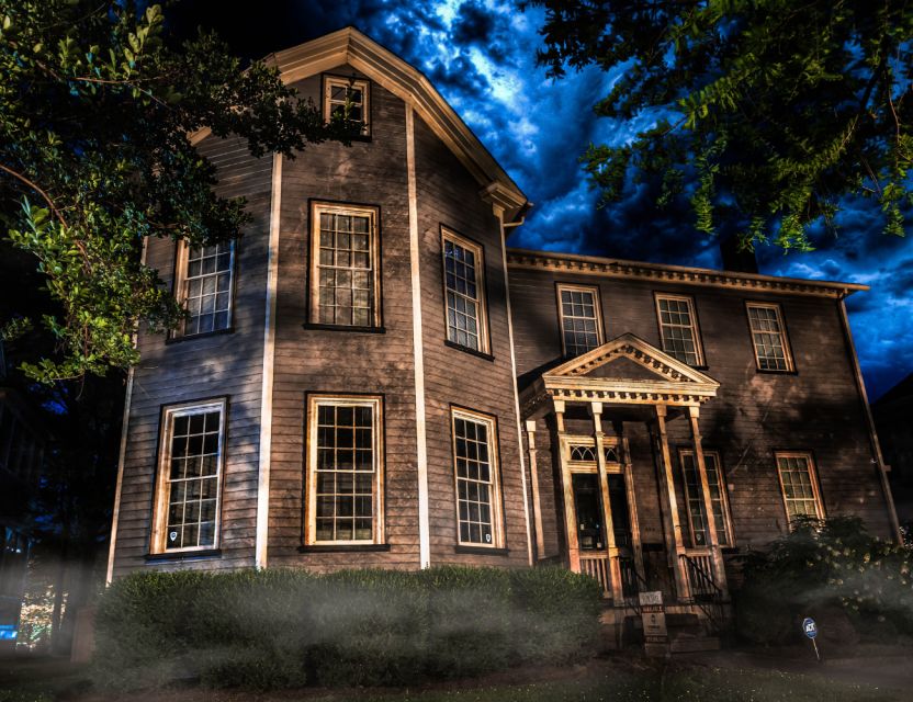 Raleigh: Ghosts and Ghouls Hauntings Walking Tour - Meeting Point