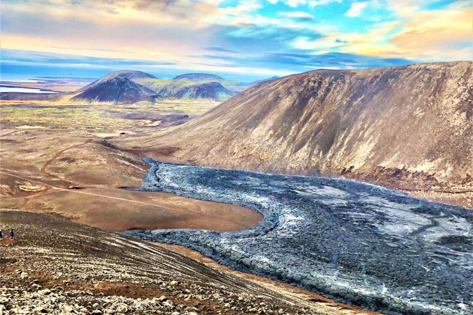 Reykjavík: Volcano Eruption Site and Reykjanes Hiking Tour - Review Summary