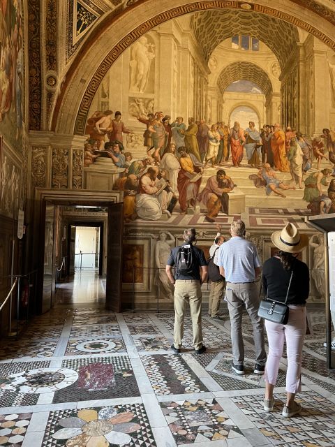 Rome: Sistine Chapel & Vatican Tour With Pre-Opening Access - Meeting Point