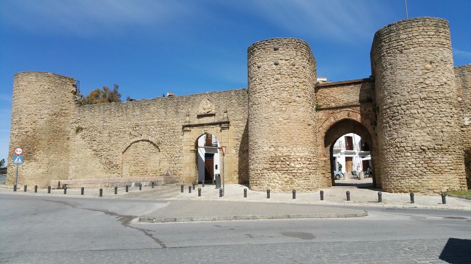 Ronda - Private Historic Walking Tour - Language and Guides