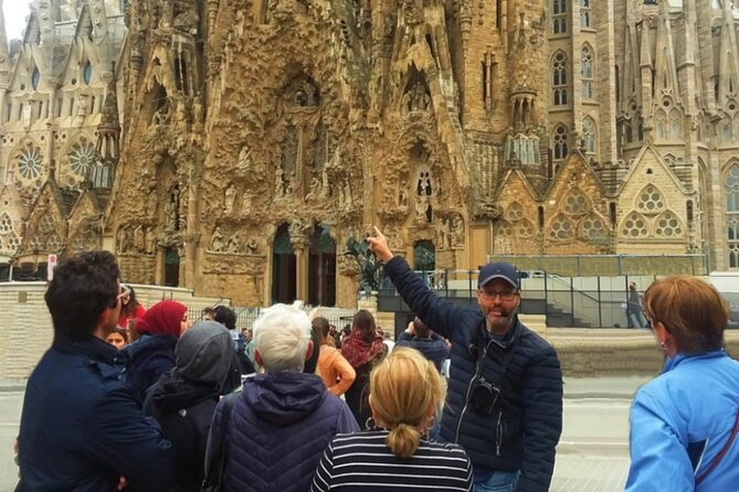 Sagrada Familia Bike Tour in Small Group - Common questions