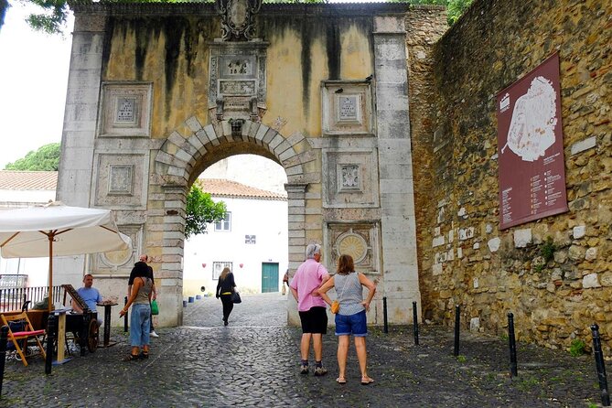 Saint George Castle Guided Tour From Lisbon - Reviews and Ratings Overview