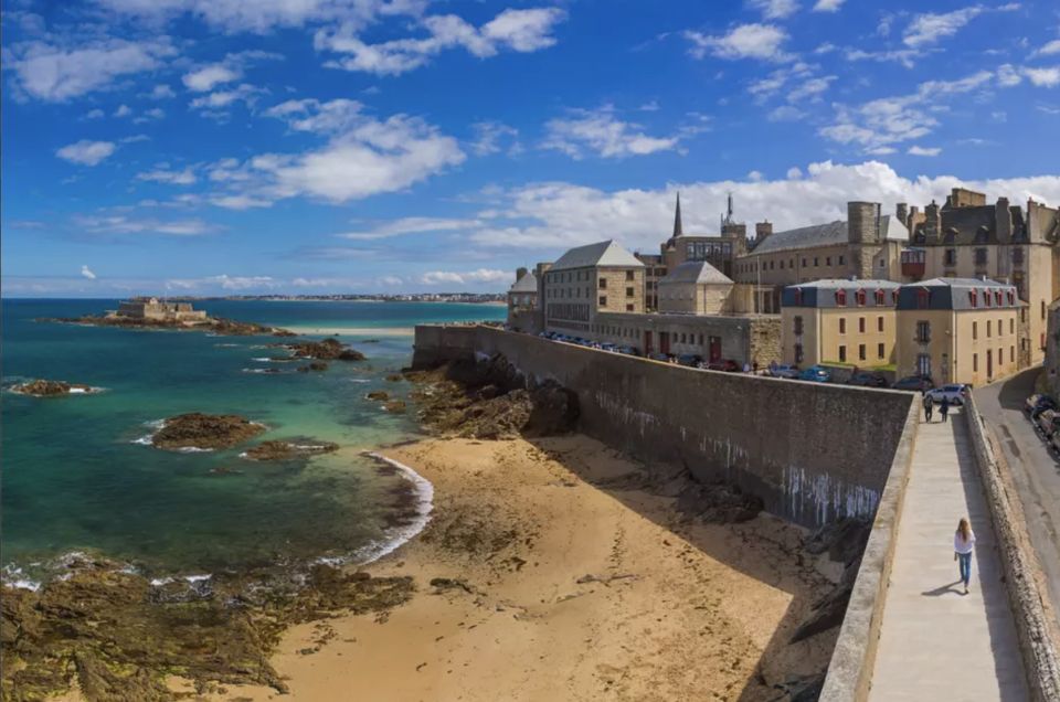 Saint-Malo: 2-Hour Private Walking Tour & Commentary - Customizable Highlights and Itinerary