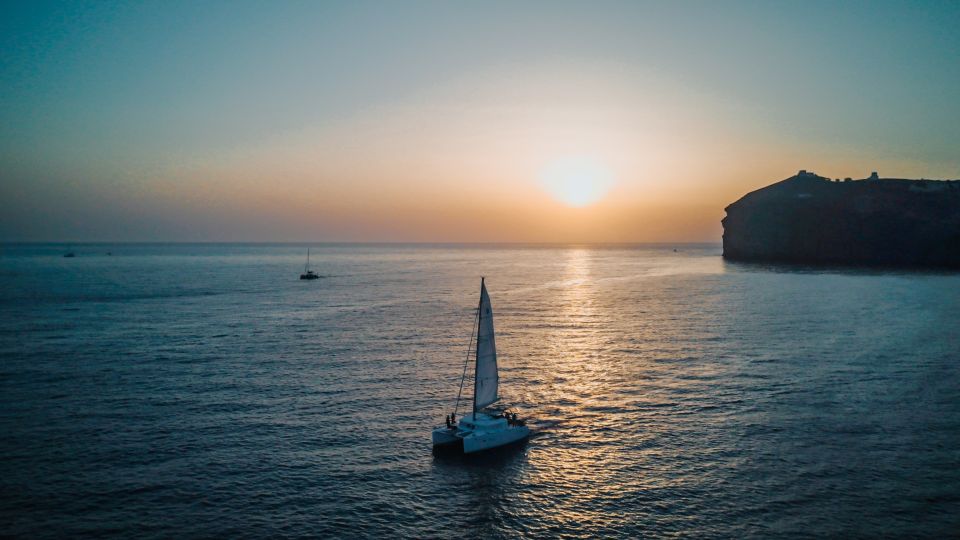 Santorini Catamaran Cruise With Swimming, Meal and Open Bar - Important Information